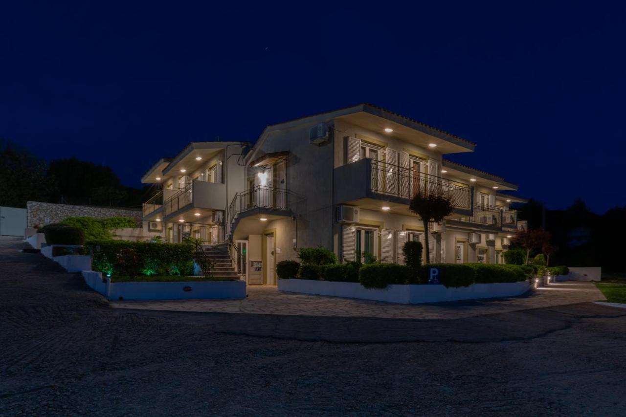 Nondas Apartments ลาสซี ภายนอก รูปภาพ